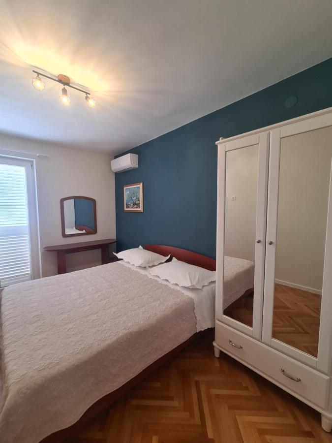 Apartment Nena & Petar Makarska Esterno foto