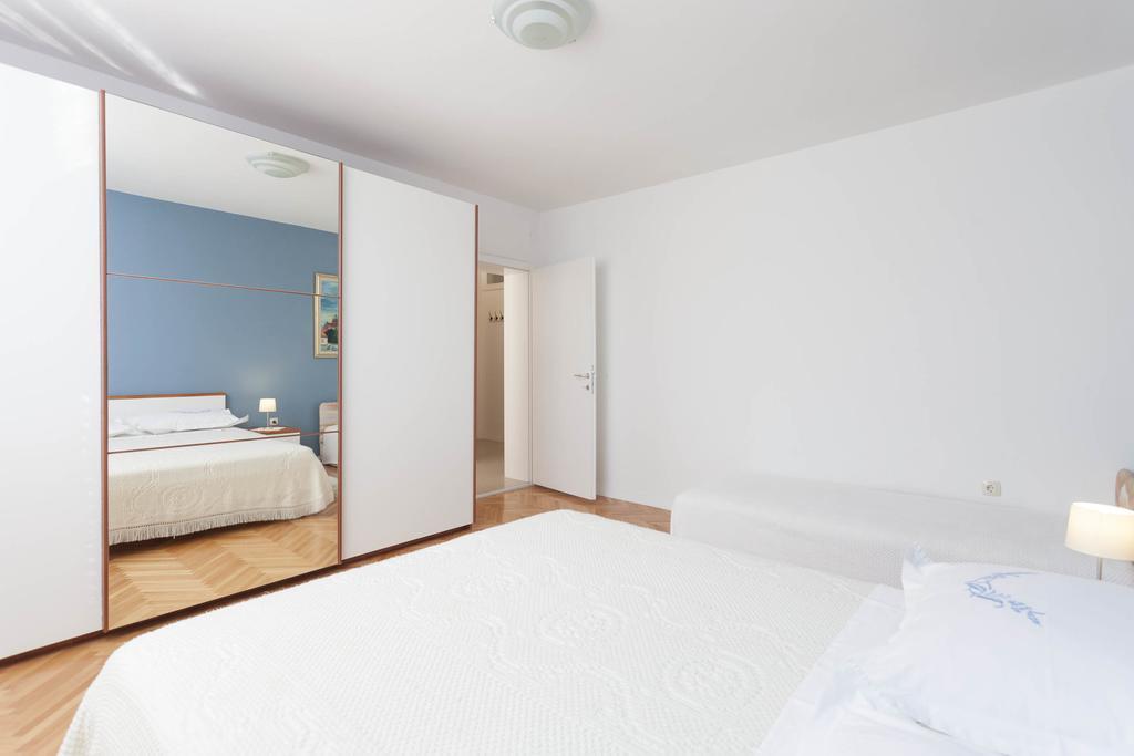 Apartment Nena & Petar Makarska Esterno foto