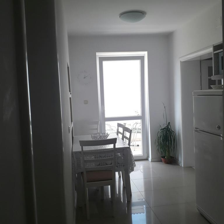 Apartment Nena & Petar Makarska Esterno foto